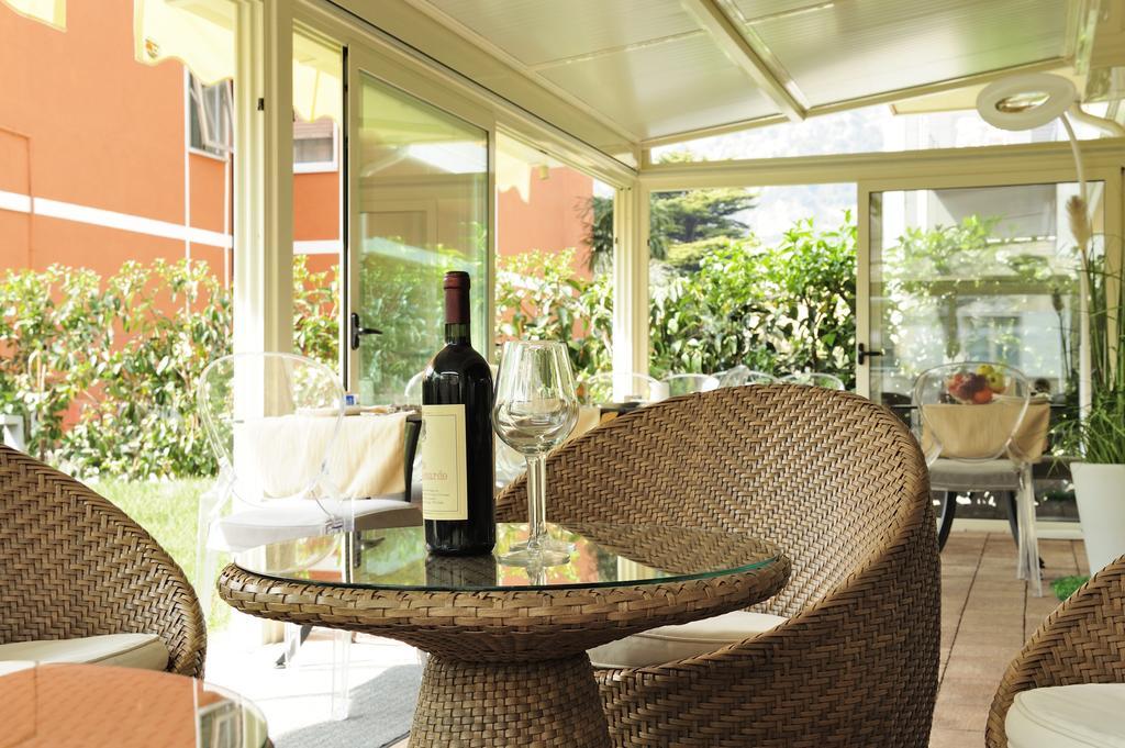 Eco Hotel Bonapace Torbole Sul Garda Exteriör bild