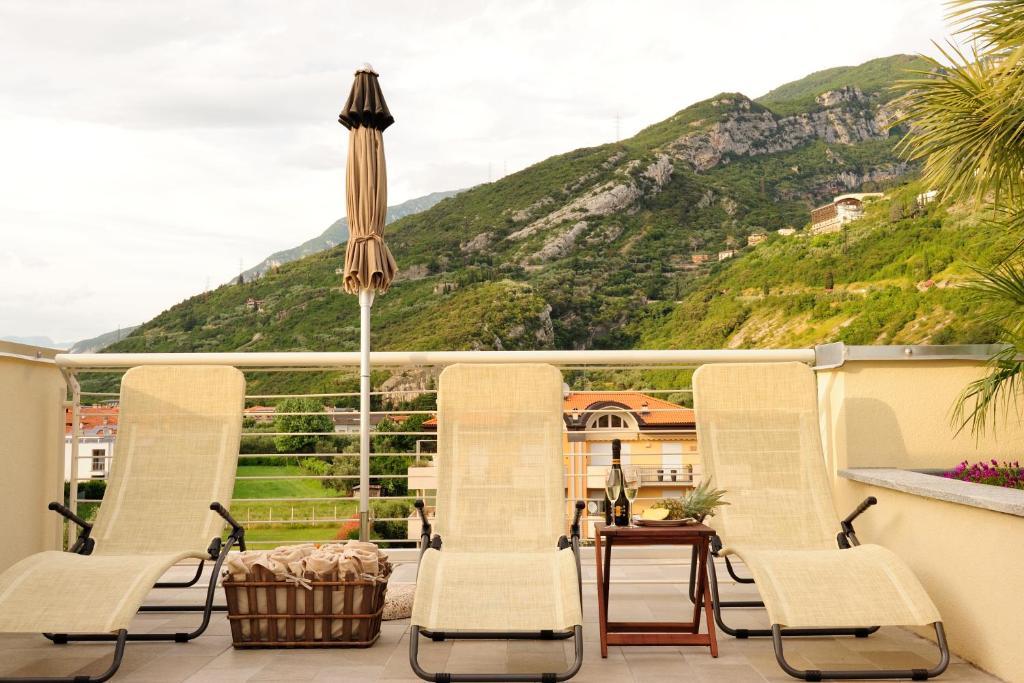 Eco Hotel Bonapace Torbole Sul Garda Exteriör bild