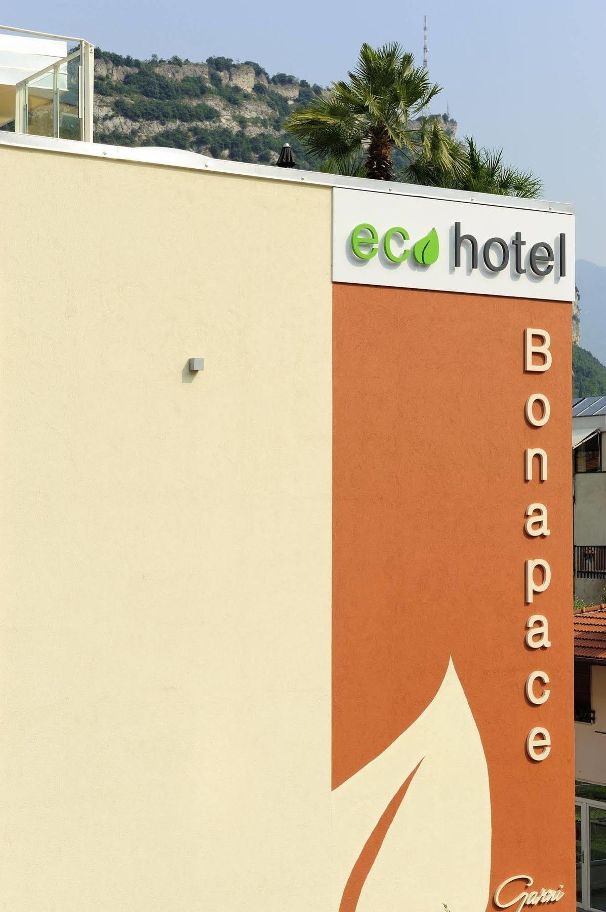 Eco Hotel Bonapace Torbole Sul Garda Exteriör bild